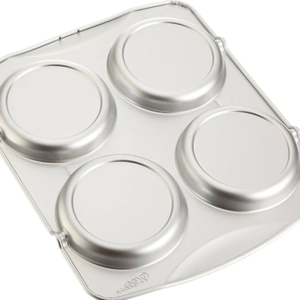 NWT Wilton 4 Cookie Pops Pan